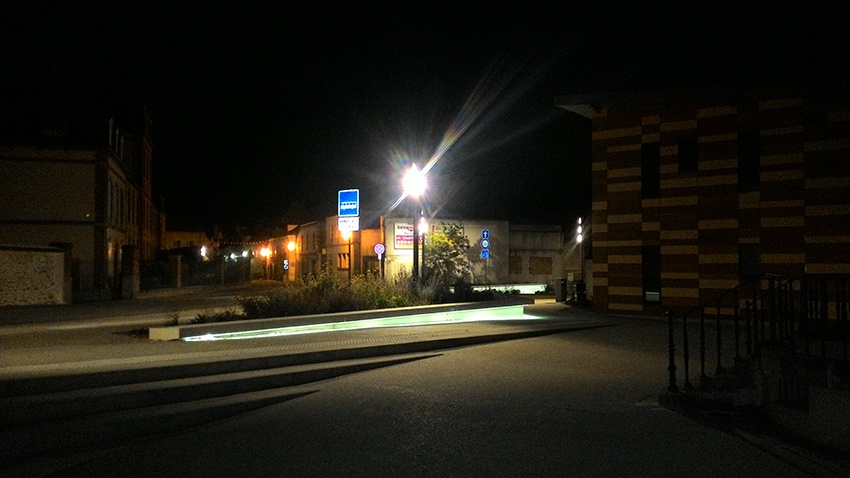 Urbanisme // Projet urbain d'espace public - R�am�nagement du secteur des Georgeries - Maintenon : 04-Maintenon_reamenagement espace public_photo nuit