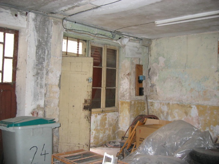 R�novation maisonnette : JUILLET04 051