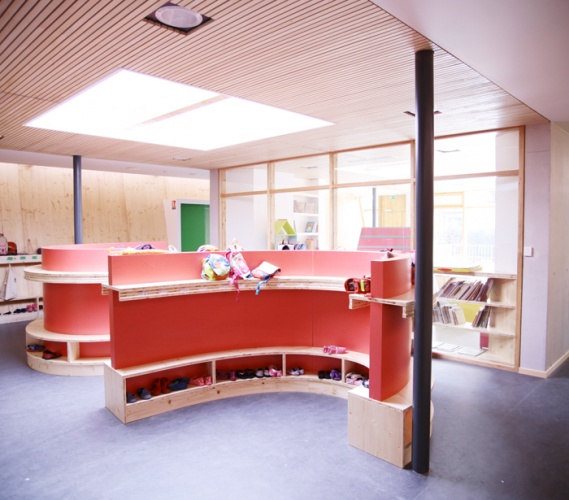 Extension et restructuration d'une ecole élémentaire : 07