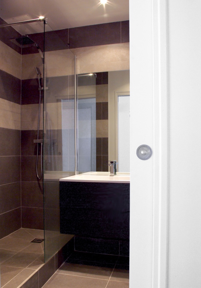 Appartement Paris 14e - 55m� : salle de bain douche
